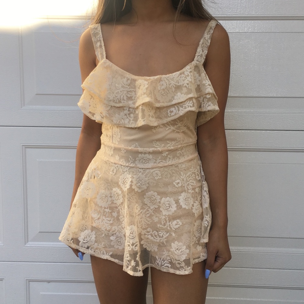Cream/Beige Lace Romper